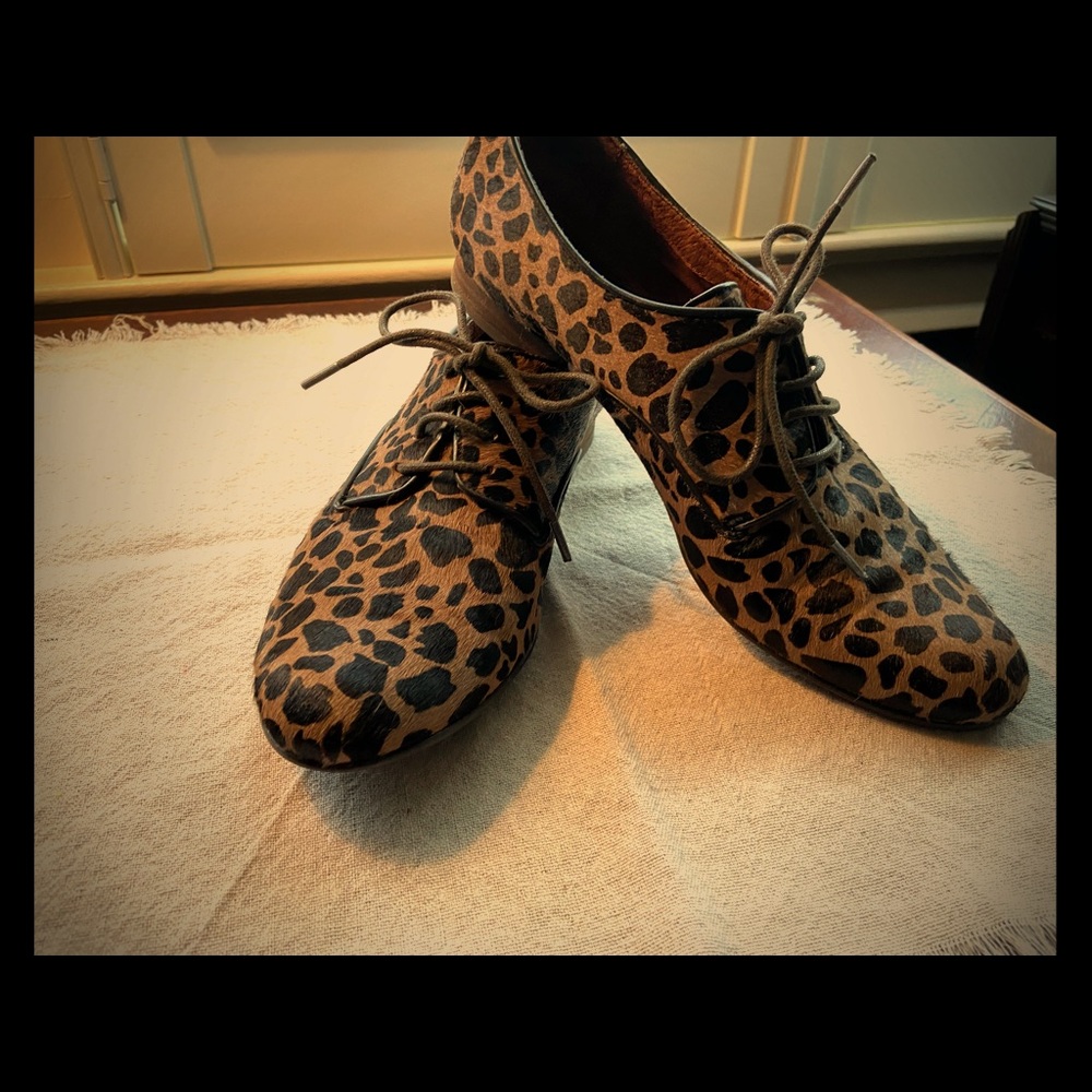 Sam Edelman Oxford leopard-hair. 8.5